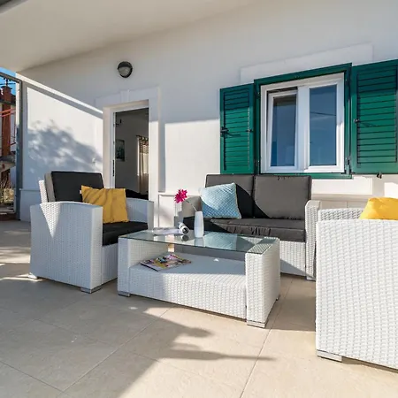 Modernes Mit Terrasse Und Meerblick