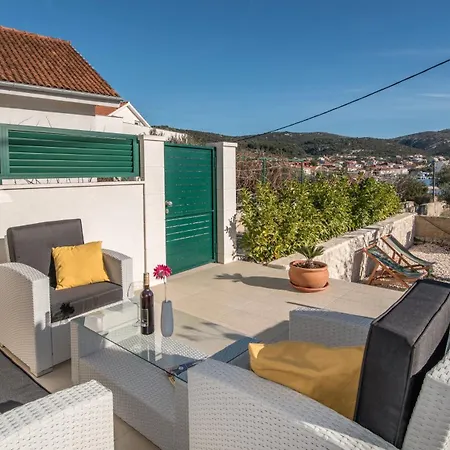 Holiday home Modernes Mit Terrasse Und Meerblick Vinisce